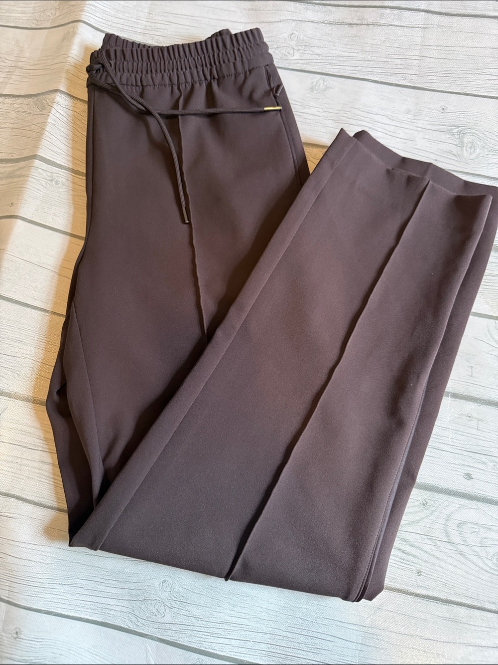 Athleta Women's Drawstring Pants in Deep Brown